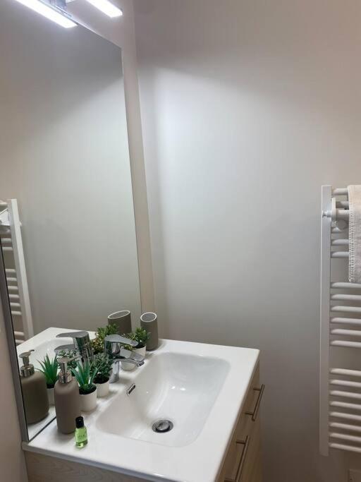 Superbe Studio Centre Ville * Clim * Wifi * Haut De Gamme * Angoulême Zewnętrze zdjęcie